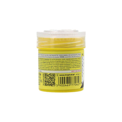 Tropical Betta fish flakes